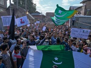Kashmiri Muslims shout anti-Indian slogans during a protest at Anchar Soura locality of Srinagar on August 23, 2019. (AFP)