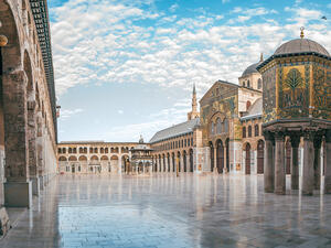 Islamic architecture and islamic art in this holy place in damascus Syria (Shutterstock)	