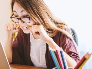 ما تفسير الحلم بأنك تدرس لغة اجنبية؟