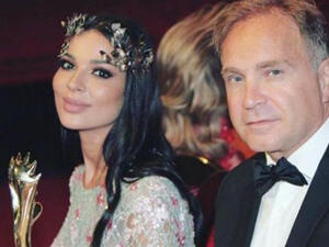 Lebanese actress Nadine Nassib Njeim announced her divorce yesterday via Twitter 