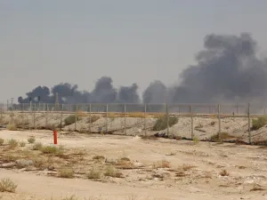 Smoke billows from an Aramco oil facility in Abqaiq about 60km (37 miles) southwest of Dhahran in Saudi Arabia's eastern province on September 14, 2019. (AFP/ File Photo)