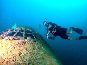 Professional divers from Bahrain’s registered dive centres have carried out an inspection at the world’s largest underwater theme park, Dive Bahrain. (Twitter)
