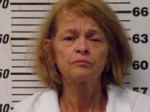 Victoria Thomas Frabutt (Source: Cateret County Detention Center)