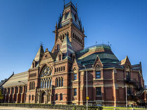 Harvard University Historic Building in Cambridge, Massachusetts, USA (Shutterstock)	