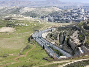 The Jordan Valley (Shutterstock)	