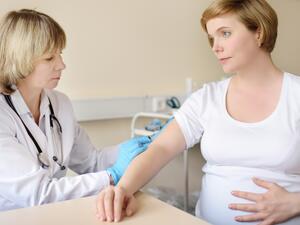 لا يمكن التشخيص باضطرابات الكروموسومات إلا عن طريق بَزل السائل الأمنيوسي وخزعة الزغابات المشيمائية