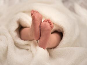  Newborn baby (Twitter)