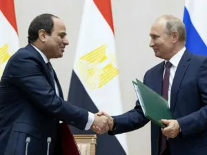 Russian President Vladimir Putin and his Egyptian counterpart Abdel Fattah al-Sisi. (AFP/ File Photo)