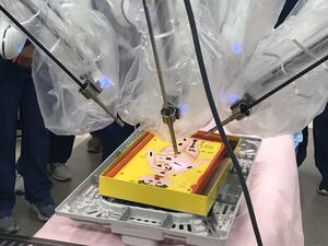 Robotic surgery (Twitter)