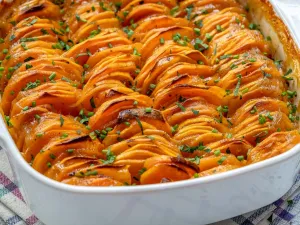صينية البطاطا الحلوة في الفرن 