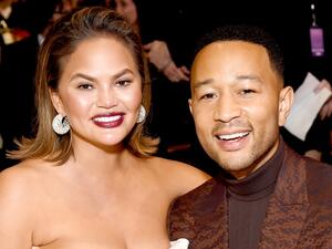 جون ليجند وكريسي تيغان