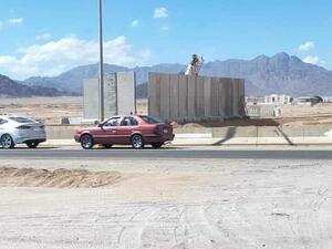  المخطط أن يصل ارتفاع الجدار إلى ستة أمتار