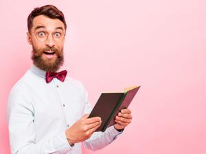 ترتبط الفكاهة ارتباطاً وثيقاً بالذكاء الذي يفسر السبب الذي يجعل النساء يشعرون الرجال بقدر كبير من الفكاهة