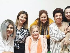 أحدث ظهور للفنانة نادية لطفي بعد زيارة عائلة سمير غانم ورجاء الجداوي لها 
