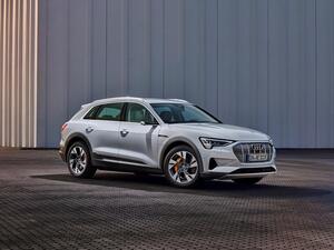 Two electric motors with total power of 230 kW and 540 Nm of torque