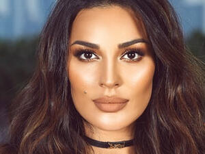Nadien Njeim goes makeup free
