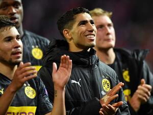 حكيمي يتألق ويقود دورتموند لفوز مثير