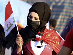 بدأت بورصة السياسة تداول أسماء عدة، بعضها كان جدياً، وأخرى كانت أوراقاً محروقة لاستبعادها.