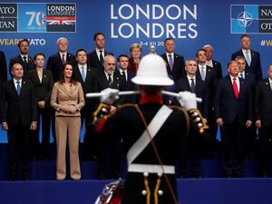 NATO leaders pose for a family photo during the NATO summit at the Grove hotel in Watford, northeast of London on December 4, 2019. CHRISTIAN HARTMANN / POOL / AFP