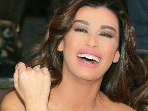 الممثلة اللبنانية نادين الراسي 