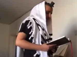 Young Kuwaiti man converts to Judaism 