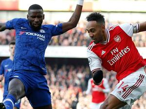 فوز مهم للبلوز