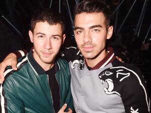 جو ونيك جوناس