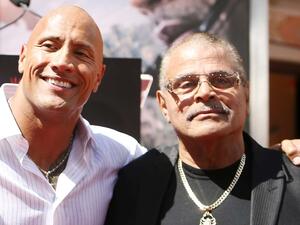 دواين جونسون ووالده روكي