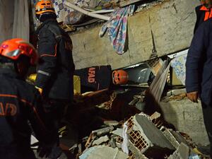 Rescue teams were being sent to the scene of the quake, which had its epicentre in the small lakeside town of Sivrice in the eastern province of Elazig.  ILYAS AKENGIN / Demiroren News Agency (DHA) / AFP
