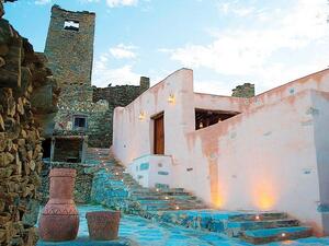 The mosques have been receiving worshippers with the aim of preserving Islamic architecture. (SPA)