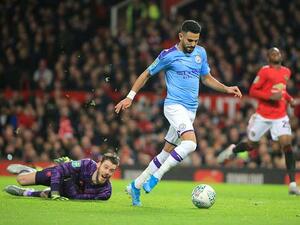 محرز يراوغ دي خيا