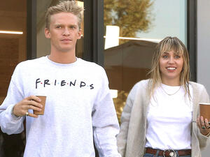 مايلي سايرس وكودي سيمبسون