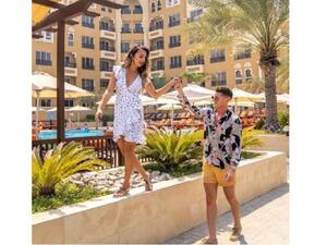 Couples wanting to experience the ultimate lover’s getaway may indulge in multiple dining options offering delectable international cuisine and unlimited sparkling beverages in the hotel’s 14 restaurants and bars