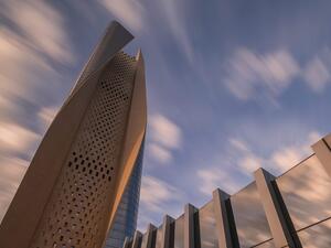 برج الحمراء للأعمال يكرَّم في جوائز العقارات الدولية 2019 – 2020 لتميّز هندسته المعمارية على مستوى العالم