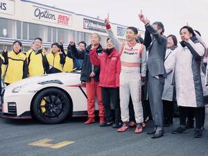 Nissan was able to break the 1-minute lap challenge and take the fastest lap time for a production car at 59.361 seconds.