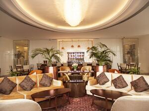 Cheers! Bab Al Qasr Hotel & Residences Launches the Brand New Rosé Lounge