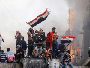 محتجون في ذي قار جنوبي العراق