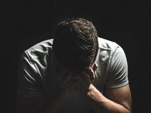 هل من الطبيعي للرجل المتزوج أن يمارس العادة السرية؟