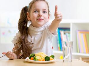 - تناوُل اللحوم والدجاج باعتدال