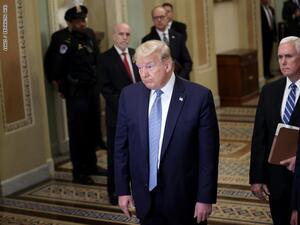 فحص المقربين من ترامب ونائبه 