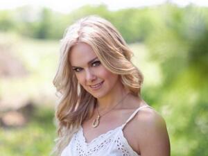 لورا بيل باندي