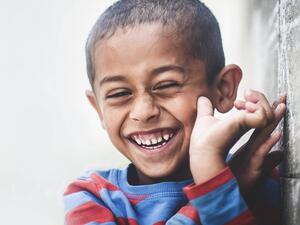 الوقاية من فيروس كورونا: كيف تمنع طفلك من لمس وجوههم؟