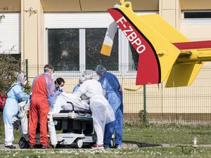 السلطات الصحية الفرنسية تعلن عن تسجيل 240 وفاة جديدة بسبب فيروس كورونا 