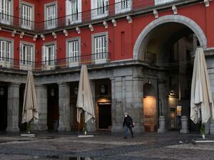 رصد 1987 إصابة جديدة لترتفع الحصيلة العامة للمصابين بالفيروس في اسبانيا