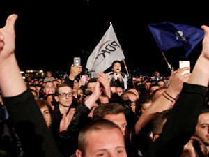 أول حكومة أوربية تسقط بسبب "الطريقة التي تعاملت بها مع تفشي الفيروس التاجي"