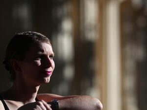 المحللة السابقة في الاستخبارات العسكرية الأمريكية تشيلسي مانينغ