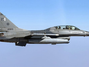 مقاتلة باكستانية