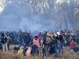 137 ألفا و878 طالب لجوء غادروا الحدود البرية لتركيا، منذ الخميس الماضي