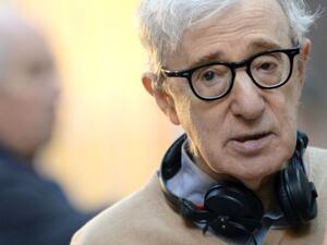  ابنة وودي آلن توقف نشر مذكراته "وودي آلن"