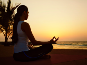 #GetFitWithJumeirah: نصائح من فريق العافية في تاليس سبا لمزاولة اليوغا في المنزل